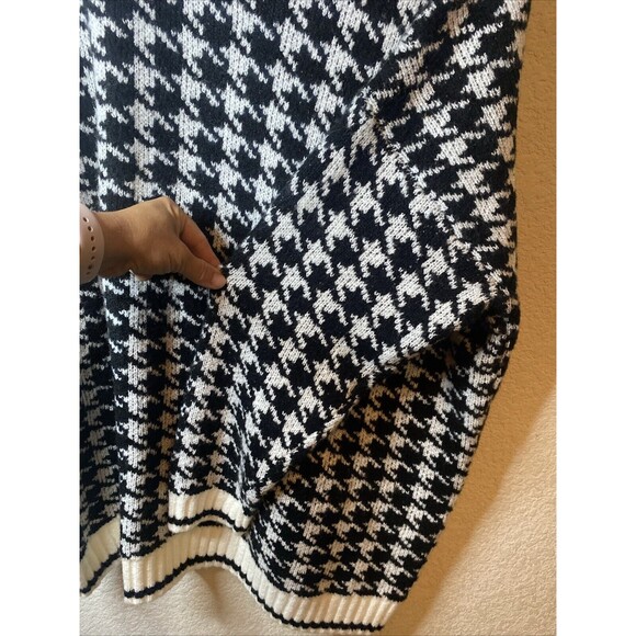 Torrid Womens 3 Houndstooth Knit Sweater Crew goth preppy Clueless 90s mob - Picture 3 of 6